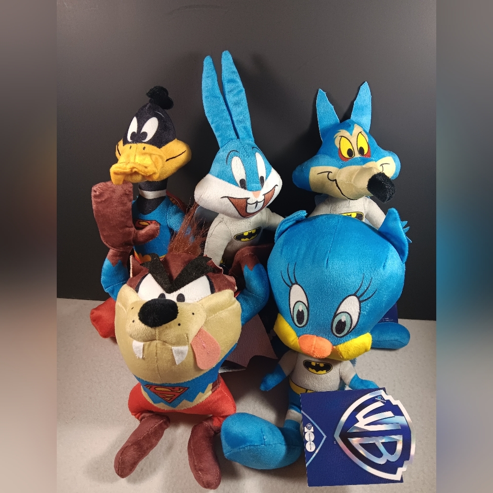 Looney Tunes Cartoon Set of 5 Super Hero Costume Batman Bugs Plush Toy 8-10” New